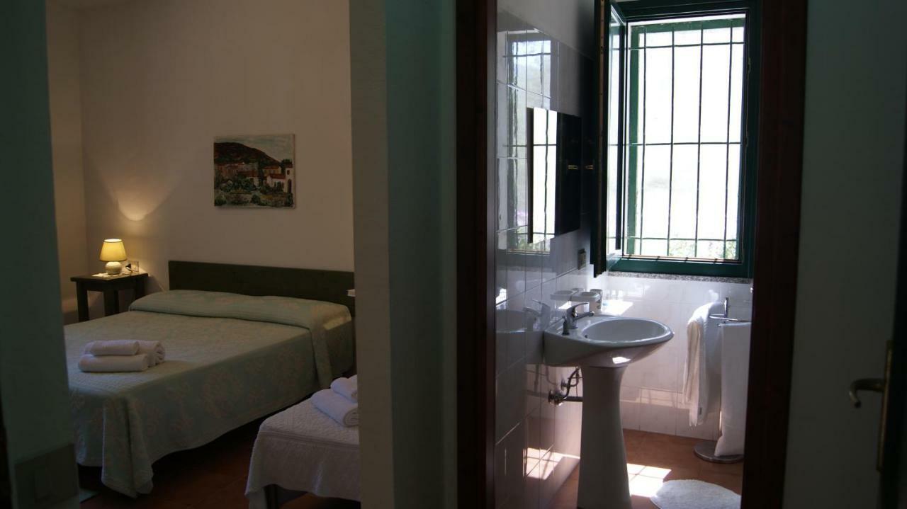 Le Sughere Padru Buitenkant foto